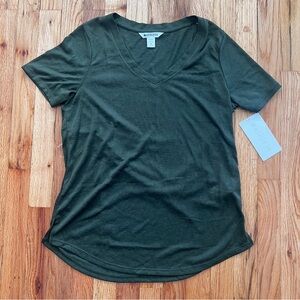 Athleta Breezy Scoop V-Neck Tee Top Size M